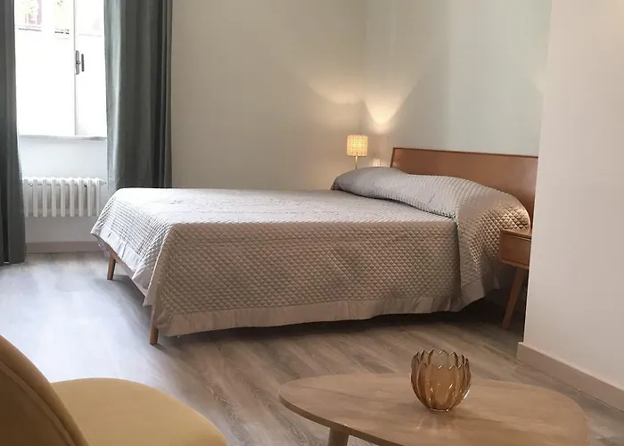 Apartament Centro Grande - Spacious Near Spanish Steps, Sleeps Up To 6 Guests By Locappart Rzym