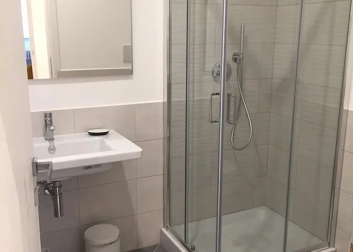 Daire Centro Grande - Spacious Near Spanish Steps, Sleeps Up To 6 Guests By Locappart
