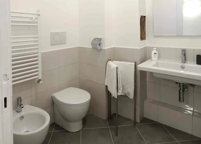 דירה Centro Grande - Spacious Near Spanish Steps, Sleeps Up To 6 Guests By Locappart